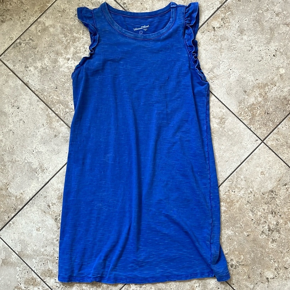 Universal Thread ruffle sleeved dress